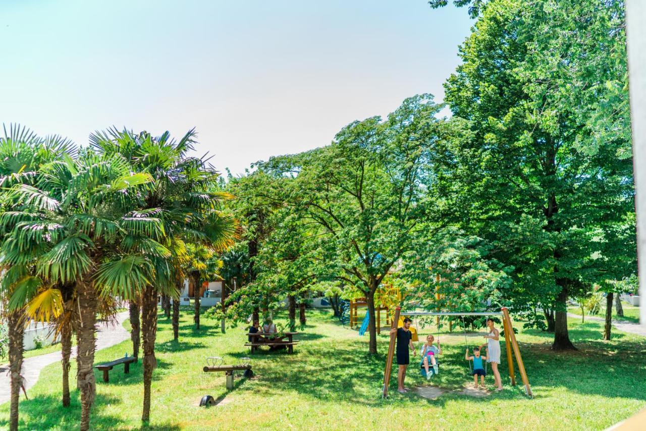 Villaggio Los Nidos Lignano Sabbiadoro Kültér fotó