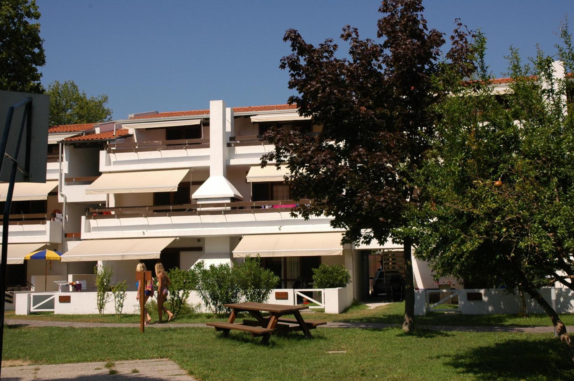 Villaggio Los Nidos Lignano Sabbiadoro Kültér fotó