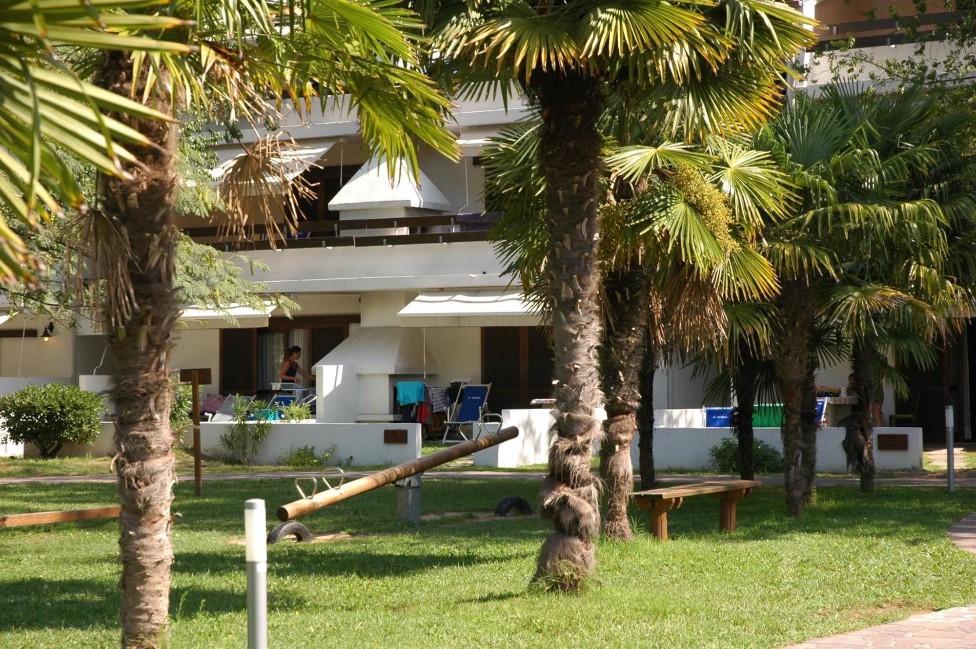 Villaggio Los Nidos Lignano Sabbiadoro Kültér fotó